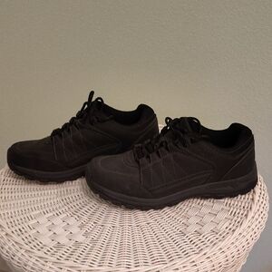 Men's Black Athletic Shoes
